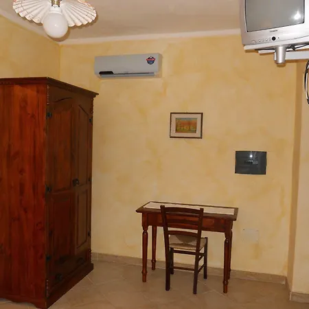 Casa S' Alzolitta بيت للعطل *